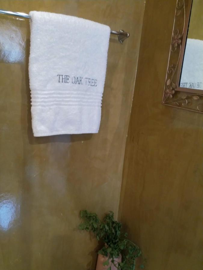 The Oak Treehouse Bnb ควีนส์ทาวน์ ภายนอก รูปภาพ